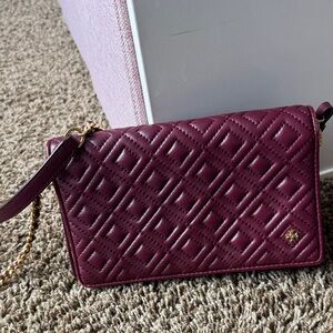 TORI BURCH Quilted Burgundy Crossbody Purse/Wallet